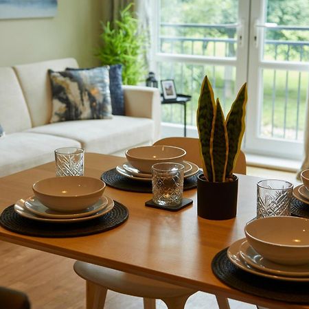 Stylish 2-Bedroom Apartment With Free Parking Halifax Eksteriør bilde