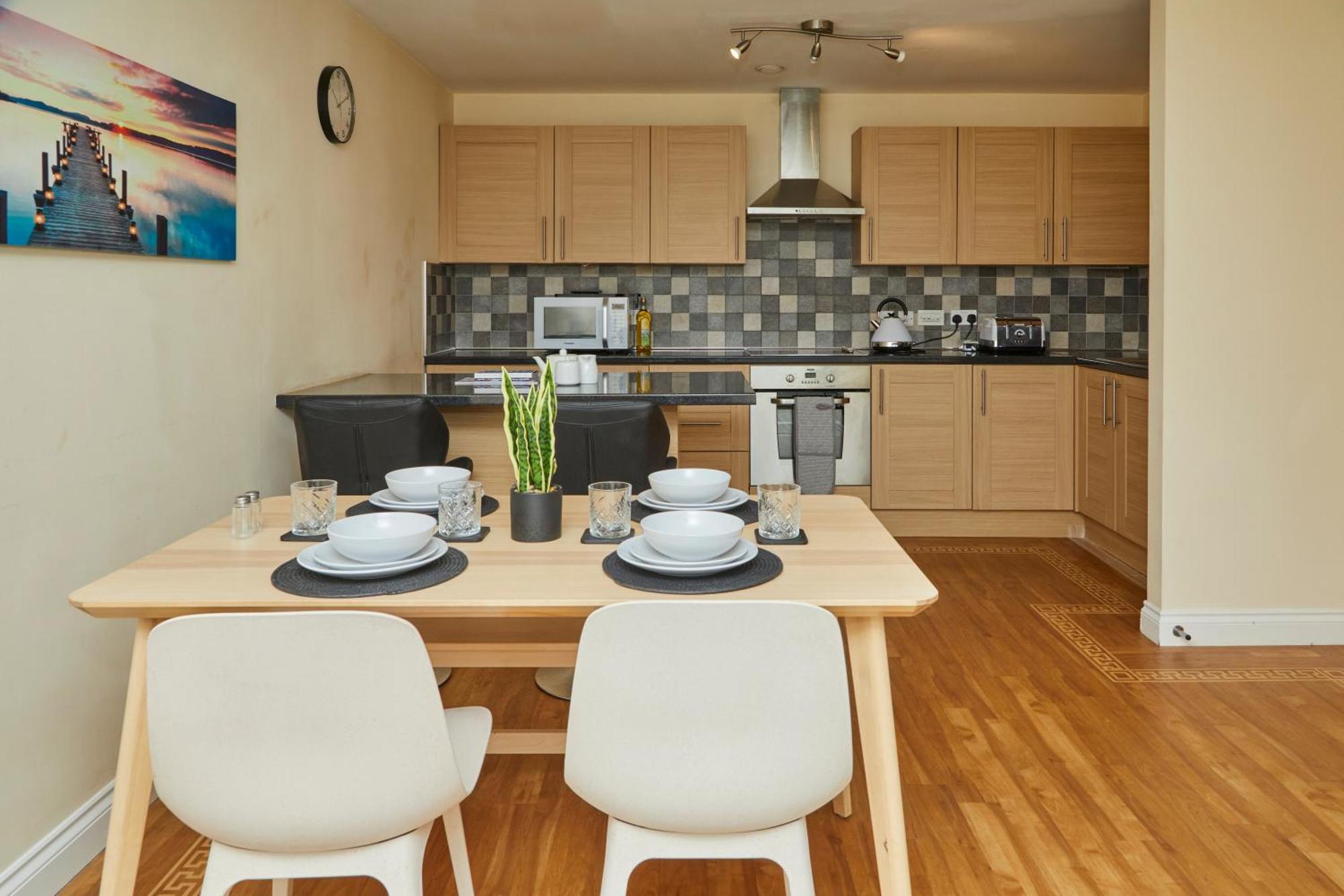 Stylish 2-Bedroom Apartment With Free Parking Halifax Eksteriør bilde