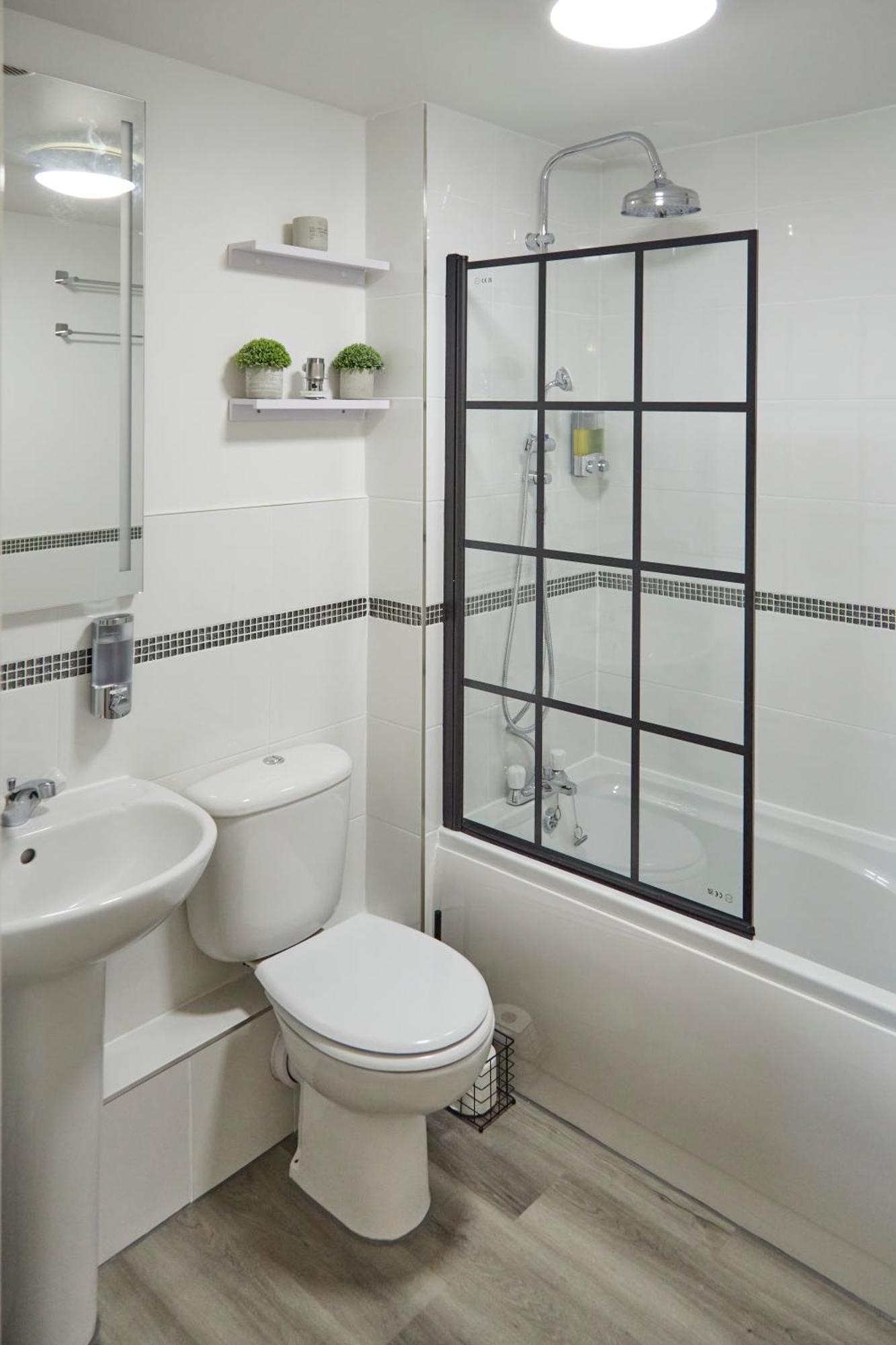 Stylish 2-Bedroom Apartment With Free Parking Halifax Eksteriør bilde